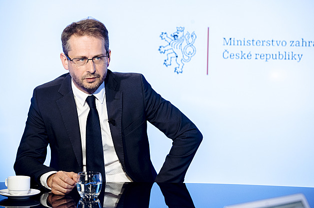 Senátní výbor podpořil nominaci Bartoně a Smolka na ústavní soudce