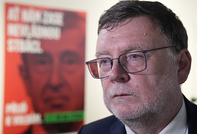 Vysvědčení pro ministra financí. Stanjura balancuje na hraně vstupu do Sněmovny