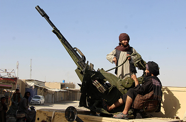 Tálibán uzavřel příměří s Pákistánem. Při střetech na hranicích zemřely desítky lidí