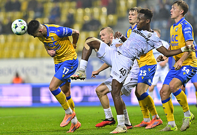 Teplický Halinský: VAR je teď proti nám. Ale hrát jako proti Plzni, body budou