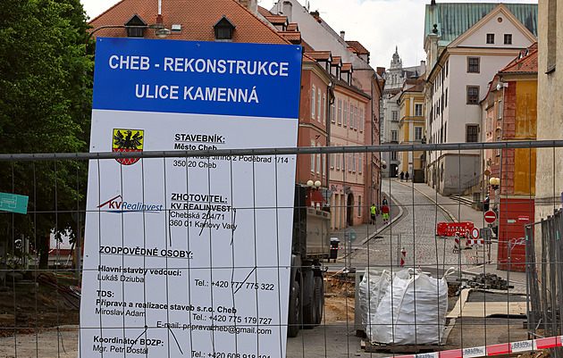 Archeologický průzkum zdraží rekonstrukci v historickém centru Chebu, potrvá déle