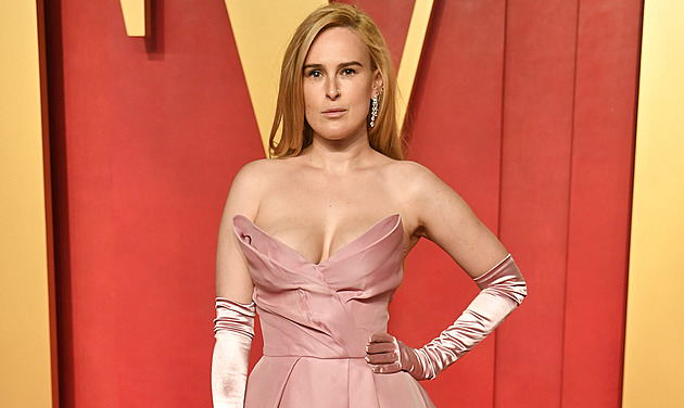 Často už mě nepoznává, za každé objetí jsem ale vděčná, říká dcera Bruce Willise