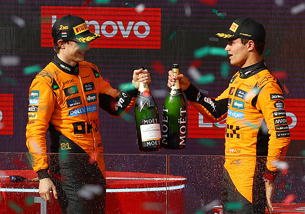 Boj v týmu, McLaren to zkusil na Piastriho: Vzdáš se své šance a pomůžeš Landovi?