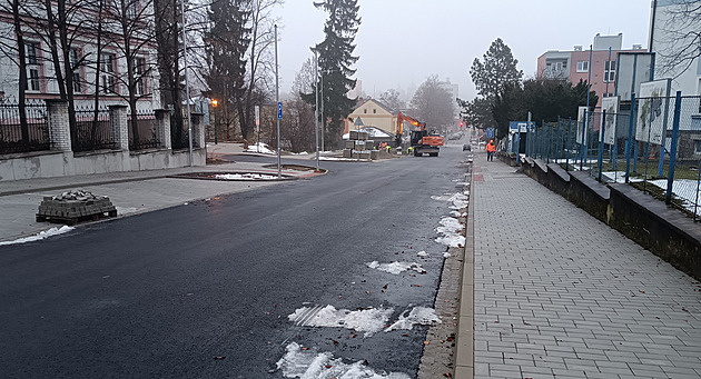 Vánoční dárek pro pěší i řidiče, otevře se ulice u brodské nemocnice