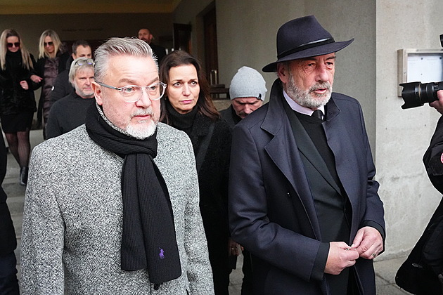 Měl držet na uzdě Mareše, ale dopadlo to opačně, vzpomínali na Hezuckého před síní