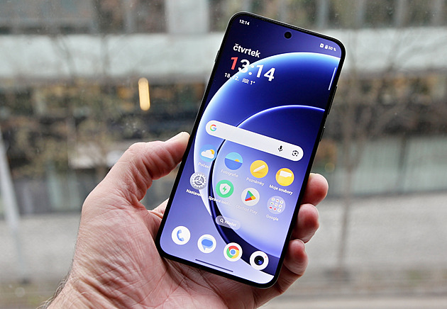 Byl by to skvělý mobil, nebýt jednoho velkého kompromisu. Test OnePlusu 15R