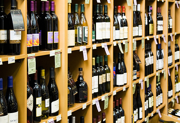 Nealkoholická vína dobývají svět, tradiční vinaři ale stále hledají cestu i chuť