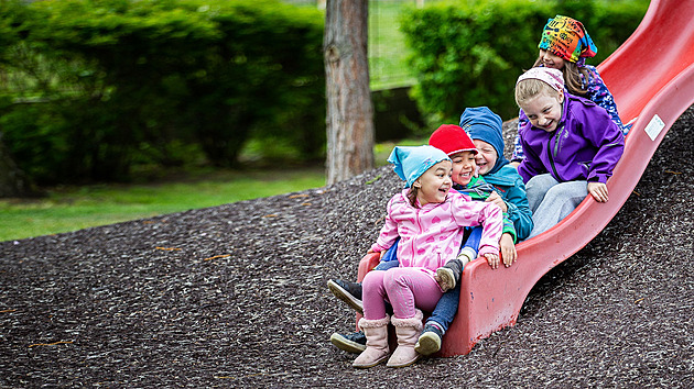 Školkovné se vrací, má pomoci s návratem do práce. Přibude i sleva na studenta
