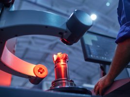 Mikroskopický čip, který ohýbá světlo: Vědci ukázali technologii budoucnosti