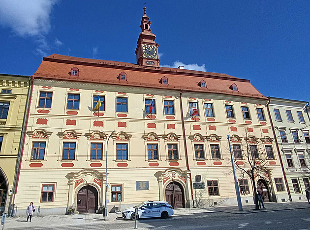 Jihlavské radnici je 600 let. Radní ji navzdory kritice koupili za husitských válek