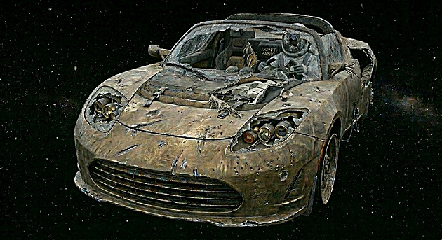 Velký vesmírný road trip tesly. Po osmi letech je z auta již asi jen vrak