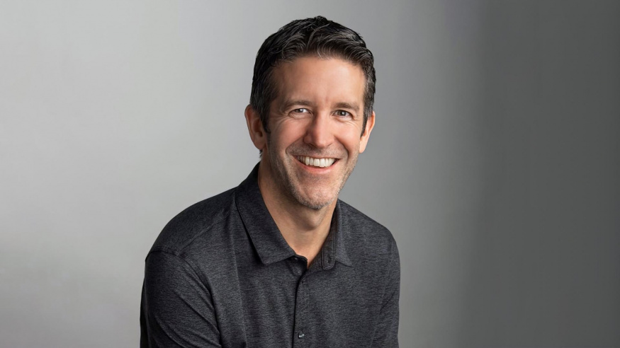 Kdo je budoucí CEO Applu John Ternus? Charismatický inženýr, který vymyslel ikonické „struhadlo“