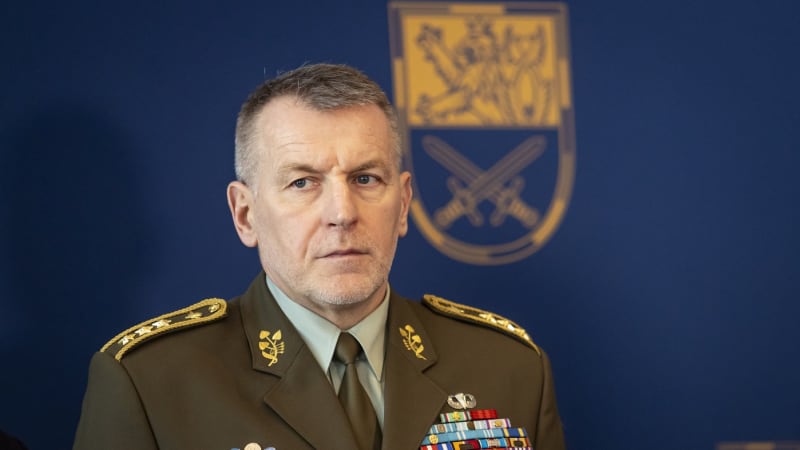 Do čela armády zamíří Hlaváč, ministr obrany byl proti. Prezident je připraven ho jmenovat