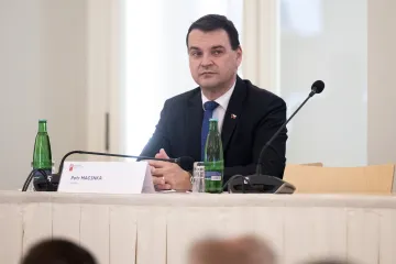 Motoristům a SPD se nelíbí navržený schodek rozpočtu, budou jednat s Babišem