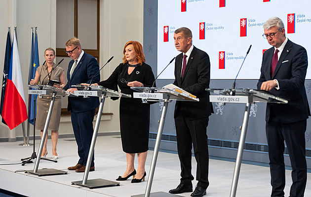 Deficit je dokonce 419 miliard, spočítala Národní rozpočtová rada