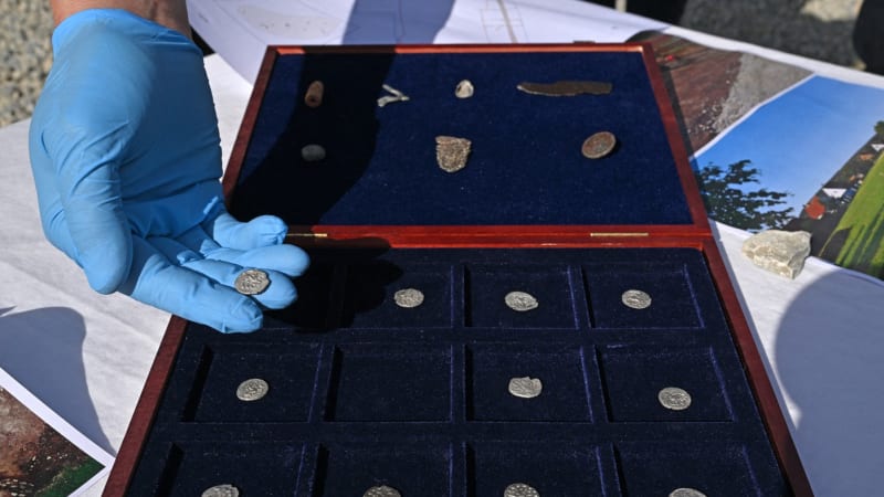 Při stavbě hasičské stanice v Německu objevili poklad. Nález archeology šokoval