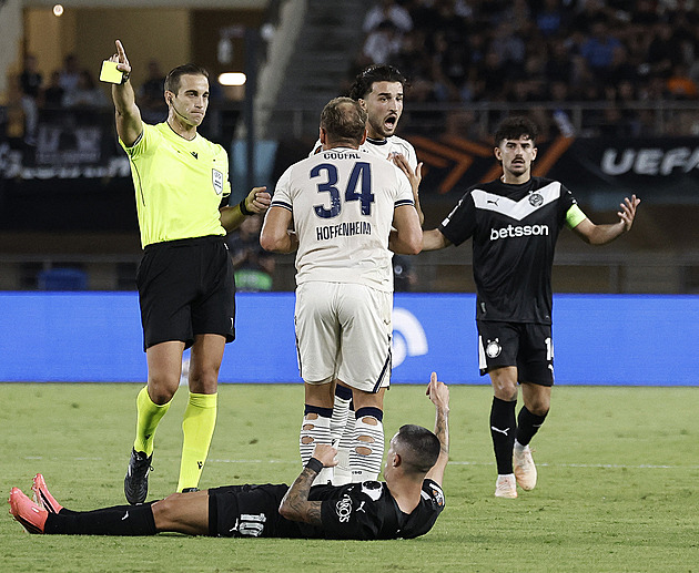 Hoffenheim s Hložkem a Coufalem na úvod Evropské ligy prohrál s Krétou