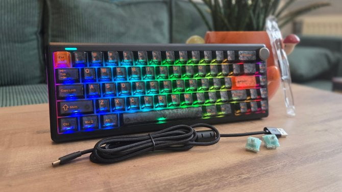 Minirecenze Epomaker TH65: Vyrobili klávesnici, ale zapomněli, že ji budou lidé používat