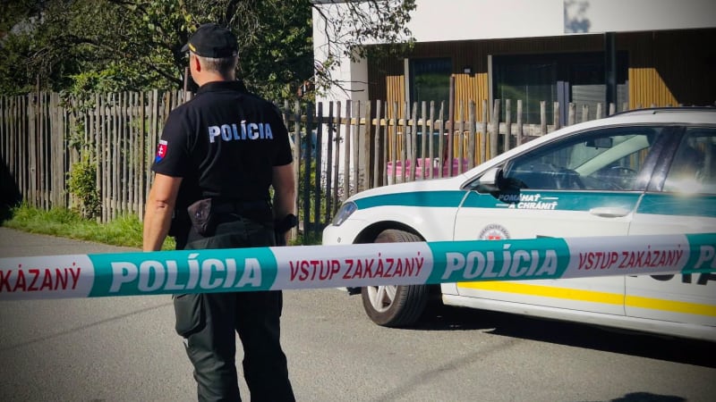 Pohřeb ubodané učitelky: Vlastním tělem bránila ve Staškově děti, dostalo se jí státních poct