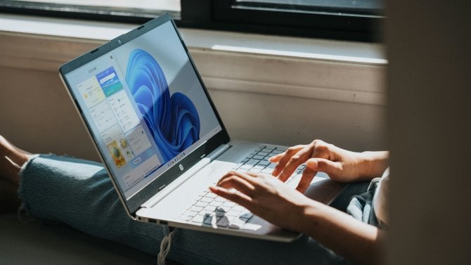 Windows 11 jsou teď o 20 % rychlejší než v lednu. A líp fungují na počítačích s 8GB pamětí, tvrdí Microsoft