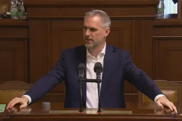 Schillerová ve sněmovně hájila rozpočet. Je to horor, kritizoval ji Hřib