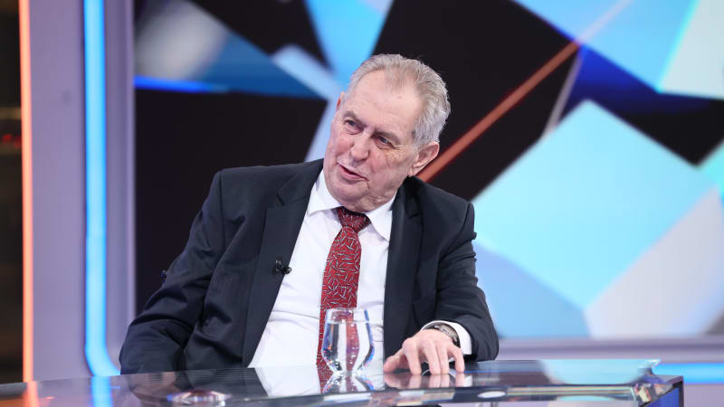 „V životě jsem tohle neudělal.“ Zeman v Partii pochválil STAN, vládu zkritizoval za rozpočet